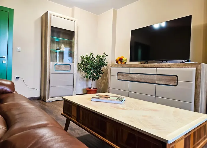 Quiet 2bd Near Sea Garden & By Apartmax *