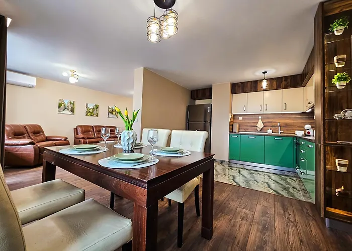 Apartment Quiet 2bd Near Sea Garden & By Apartmax *