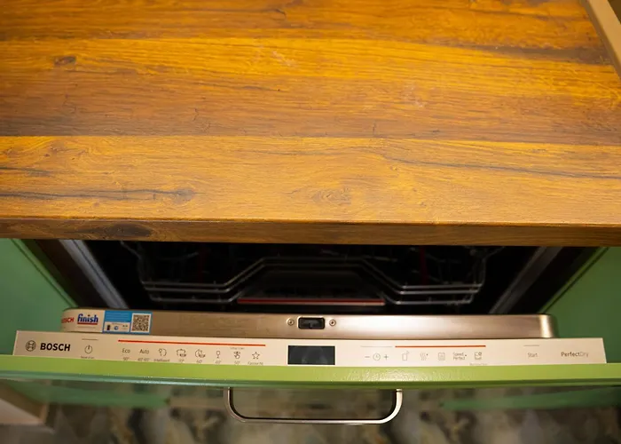 Apartment Quiet 2bd Near Sea Garden & By Apartmax Varna