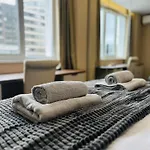 Quiet 2bd Near Sea Garden & By Apartmax Apartment *
