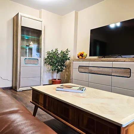 Quiet 2bd Near Sea Garden & By Apartmax *