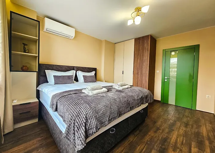 Quiet 2bd Near Sea Garden & By Apartmax * Varna