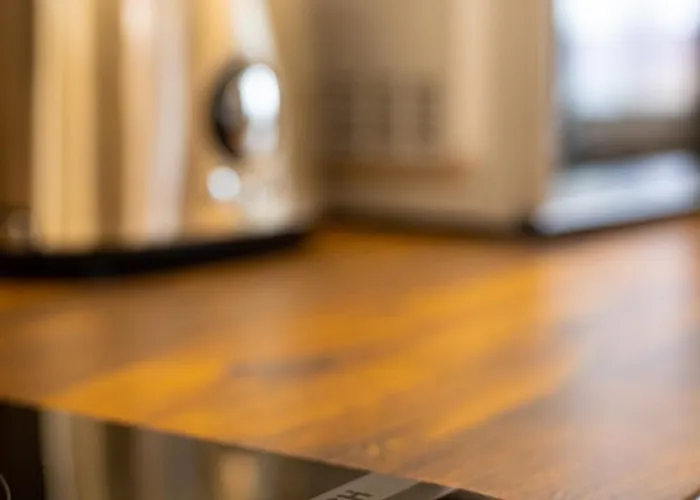 Daire Quiet 2bd Near Sea Garden & By Apartmax