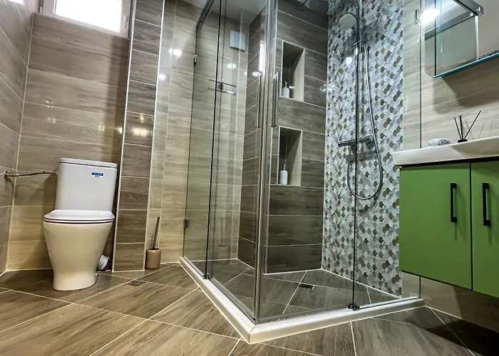 Daire Quiet 2bd Near Sea Garden & By Apartmax